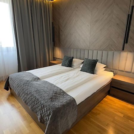Dom Boutique Apartments - Park View เบลเกรด ภายนอก รูปภาพ
